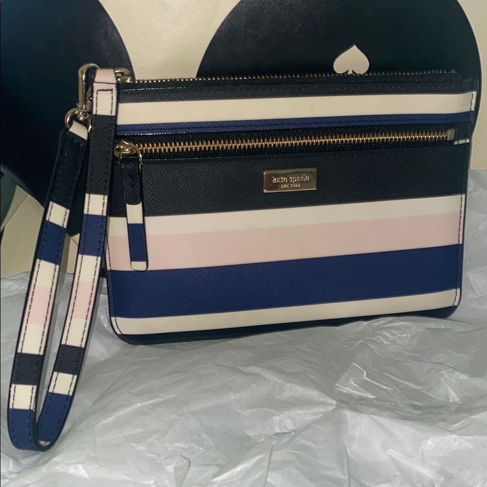 Kate Spade ♠️ Blue, Black, Cream Striped Wristlet NWOT 🏷